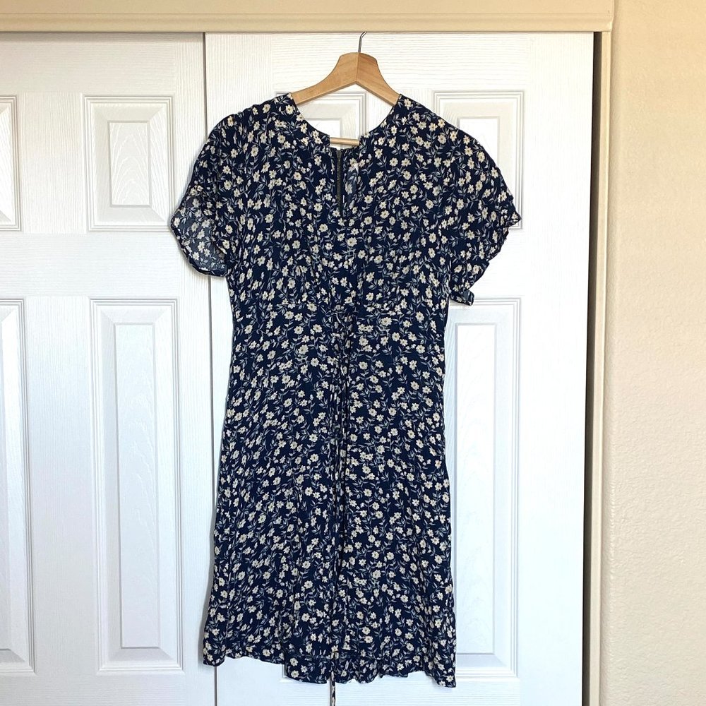 Floral Summer Dress Navy with Cream and Yellow Daisies Size M